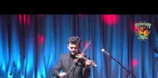 Versátil violín con Fide Velarde