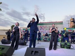 Tarde de baile y recuerdos con la Banda Orquesta Hermanos Meza