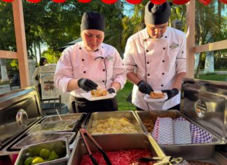 Adultos mayores comparten sus recetas en la 2da Muestra Culinaria ‘Sabores con memoria’
